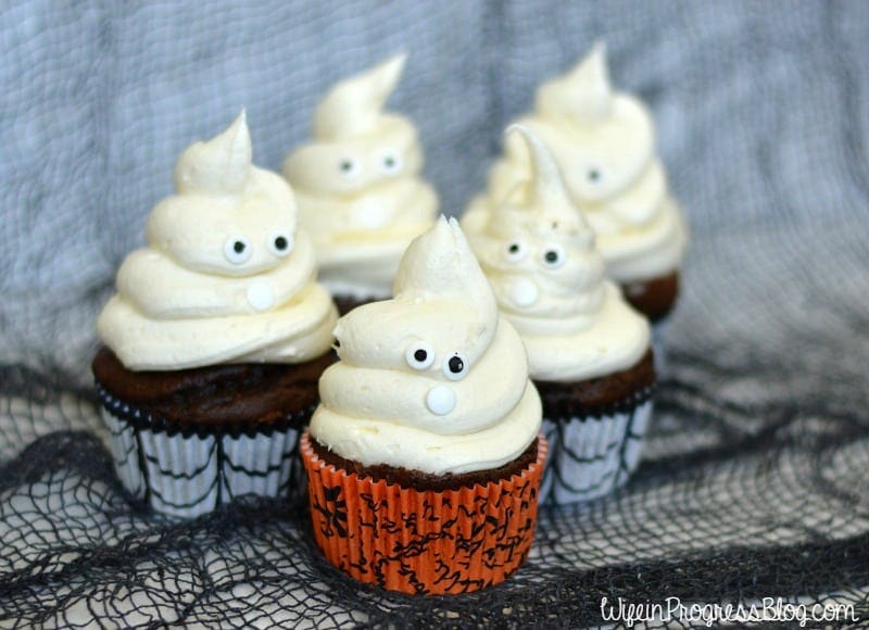 These cute Halloween ghost cupcakes are almost too adorable to eat!