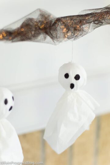 Easy Halloween Ghost Garland (DIY Craft) - Jenna Kate at Home