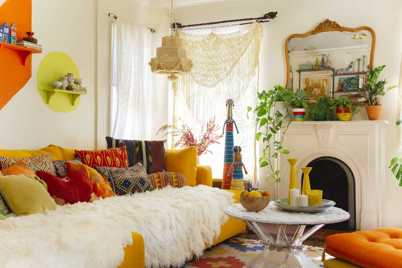 Bohemian decor style full of color