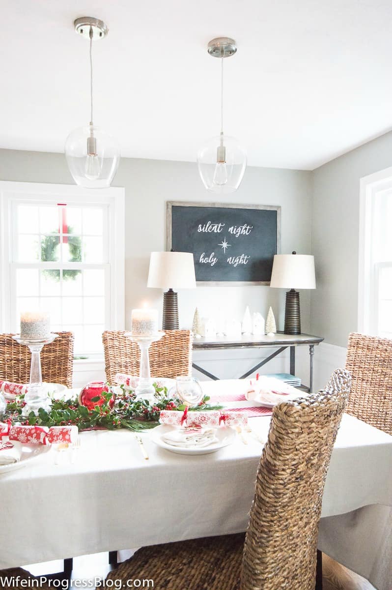 Pretty Christmas table decorations and a chalkboard. Perfect simple Christmas decor