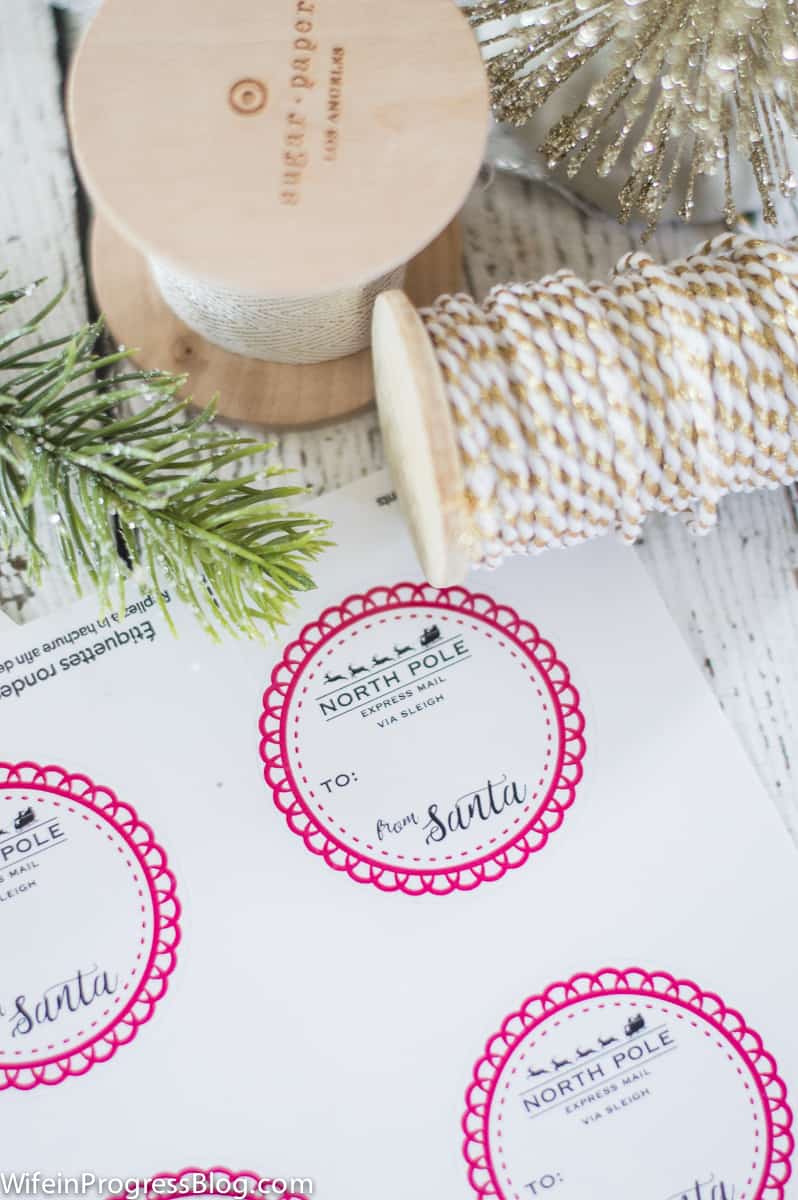 Free downloadable From Santa gift labels. These are too cute!