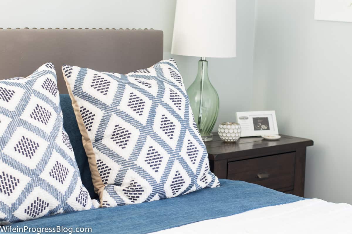 Refresh your bedroom this winter with this warm blue winter bedroom decor
