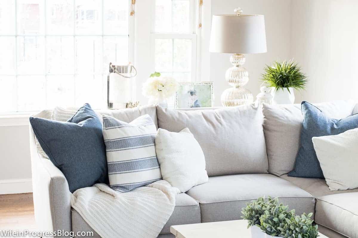 winter throw pillows living room