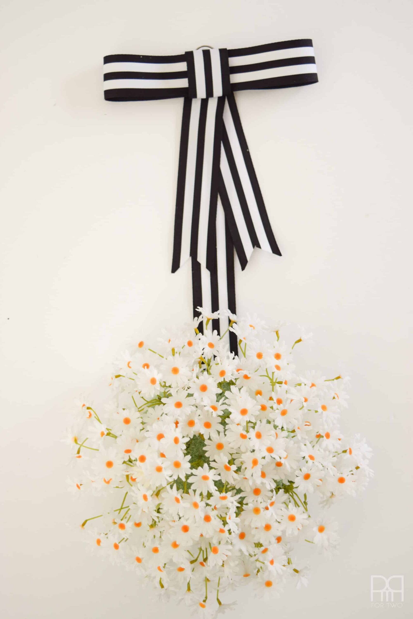 Spring Wreath Ideas: Daisy Wreath