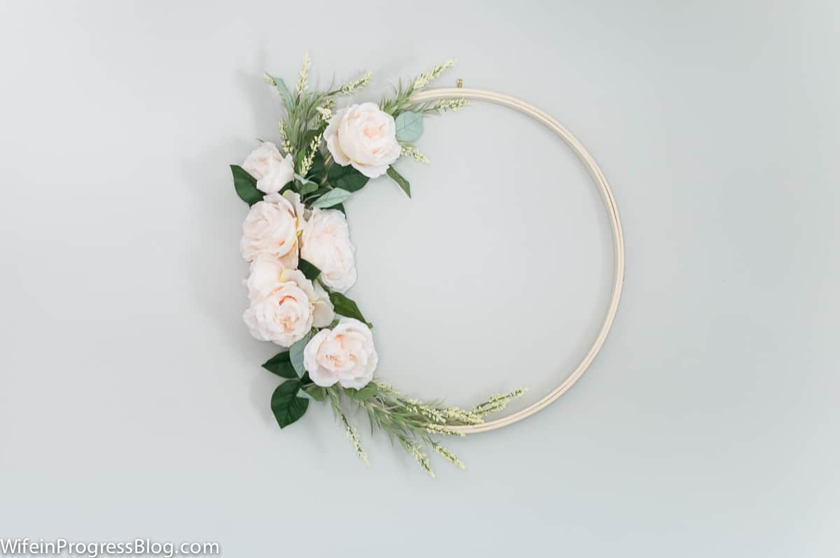 Spring wreath ideas | make a DIY spring wreath in only 20 minutes