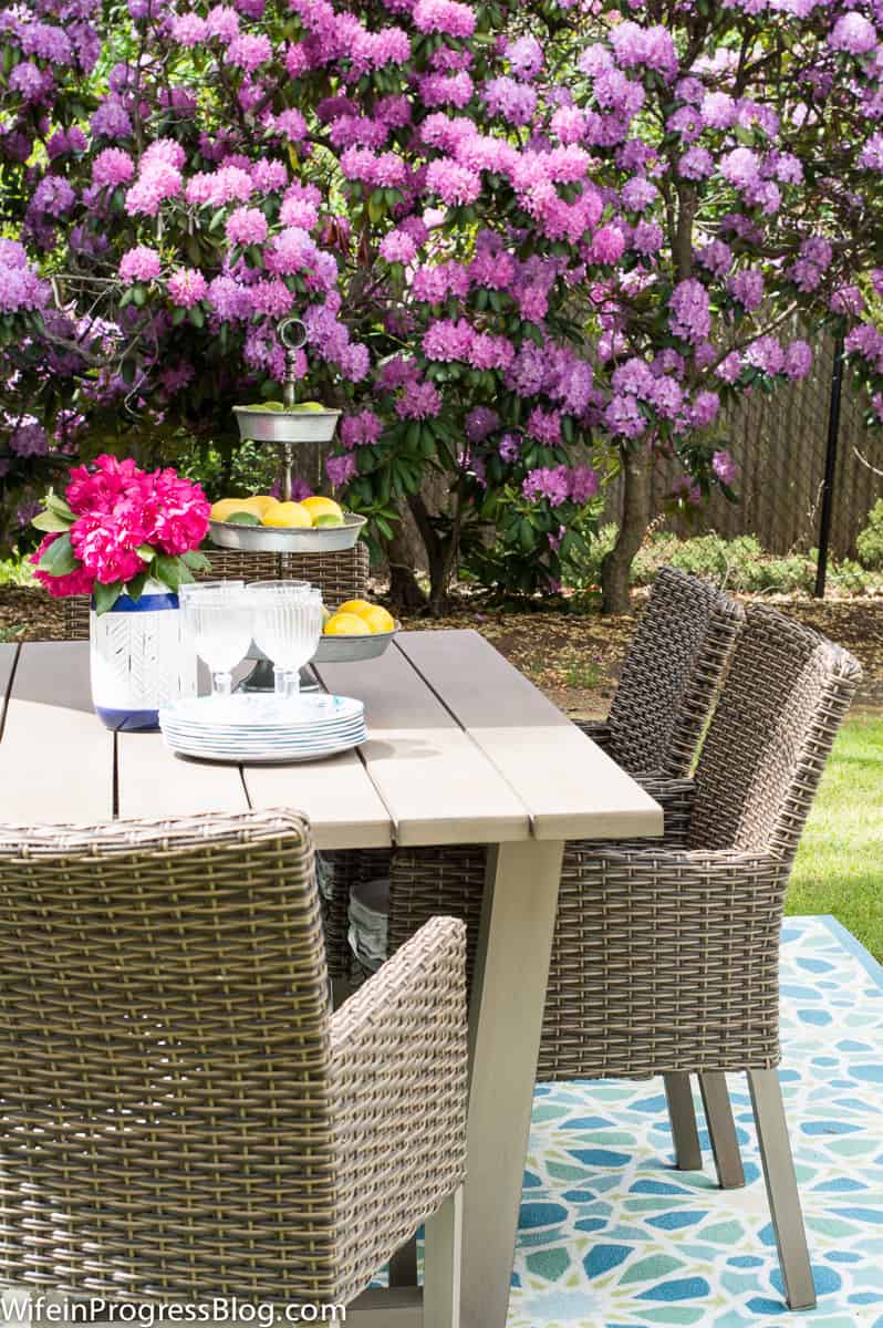 How to decorate a patio area | patio decor