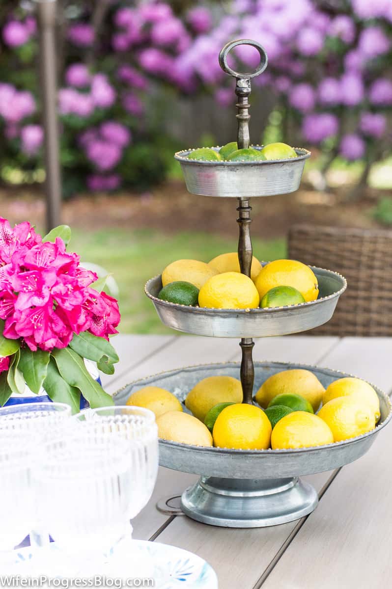 simple patio decor | outdoor tablescape tips