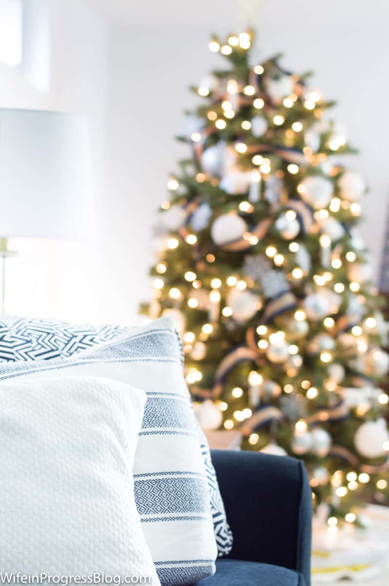 Coastal inspired Christmas decorating ideas for the home