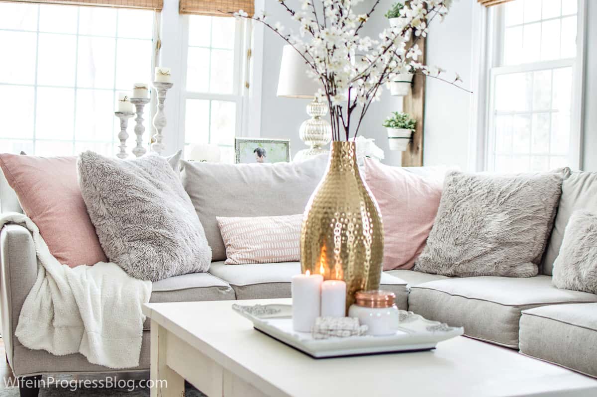 How To Decorate A Grey and Blush Pink Living Room