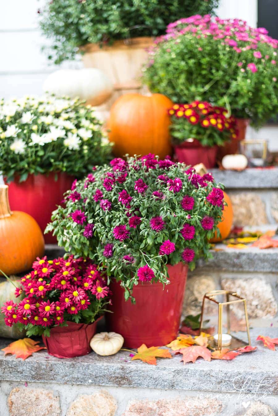 Fall front porch decorating ideas that are simple and inexpensive 2020