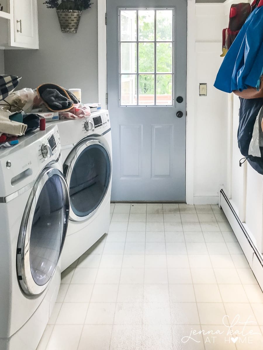 DIY small laundry room makeover