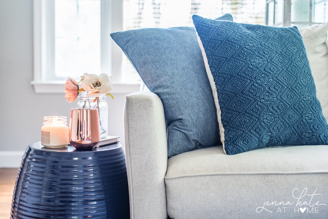 copper and navy is the perfect color combination for fall decor