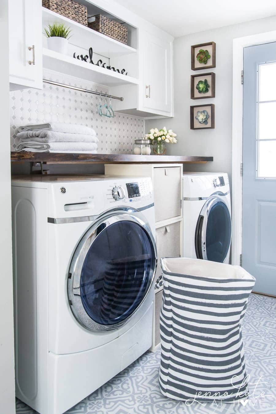 Easy DIY Wood Laundry Room Countertop for Folding