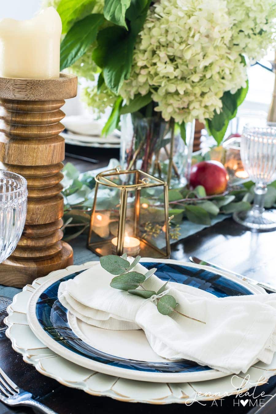 fall dining table decor