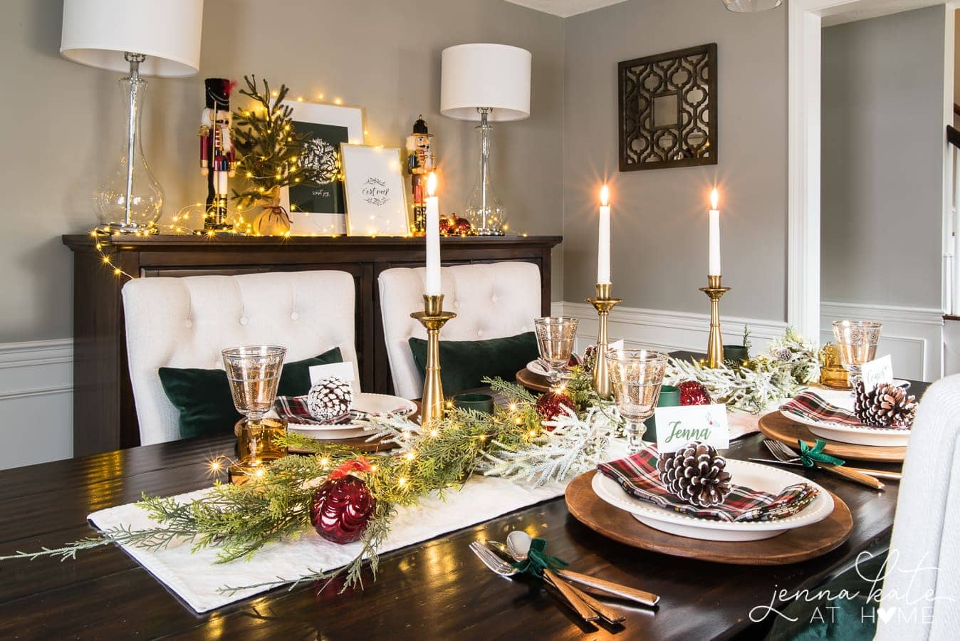 An elegant take on a traditional Christmas table setting