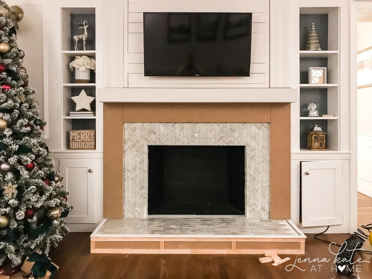 DIY fireplace surround and mantel