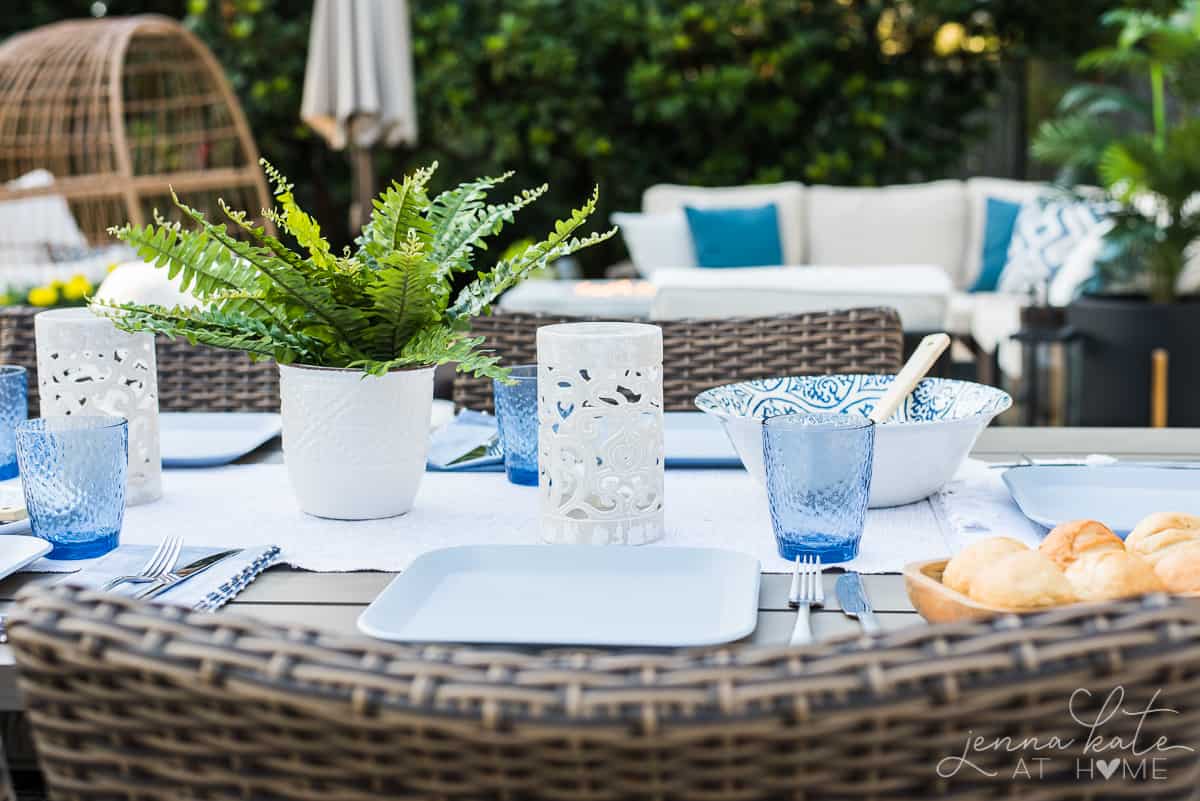 Blue drinkware is a perfect coastal touch on our patio table