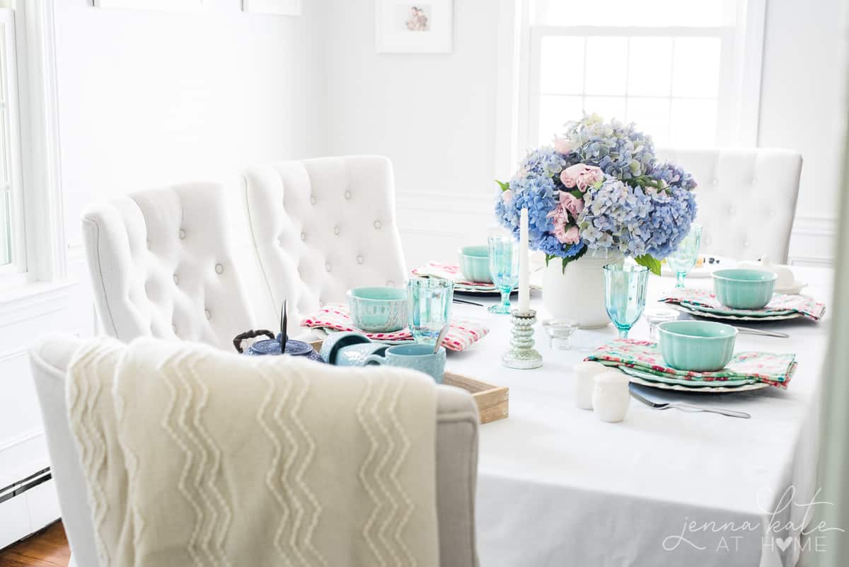 This bright and colorful country chic tablescape is perfect for Spring
