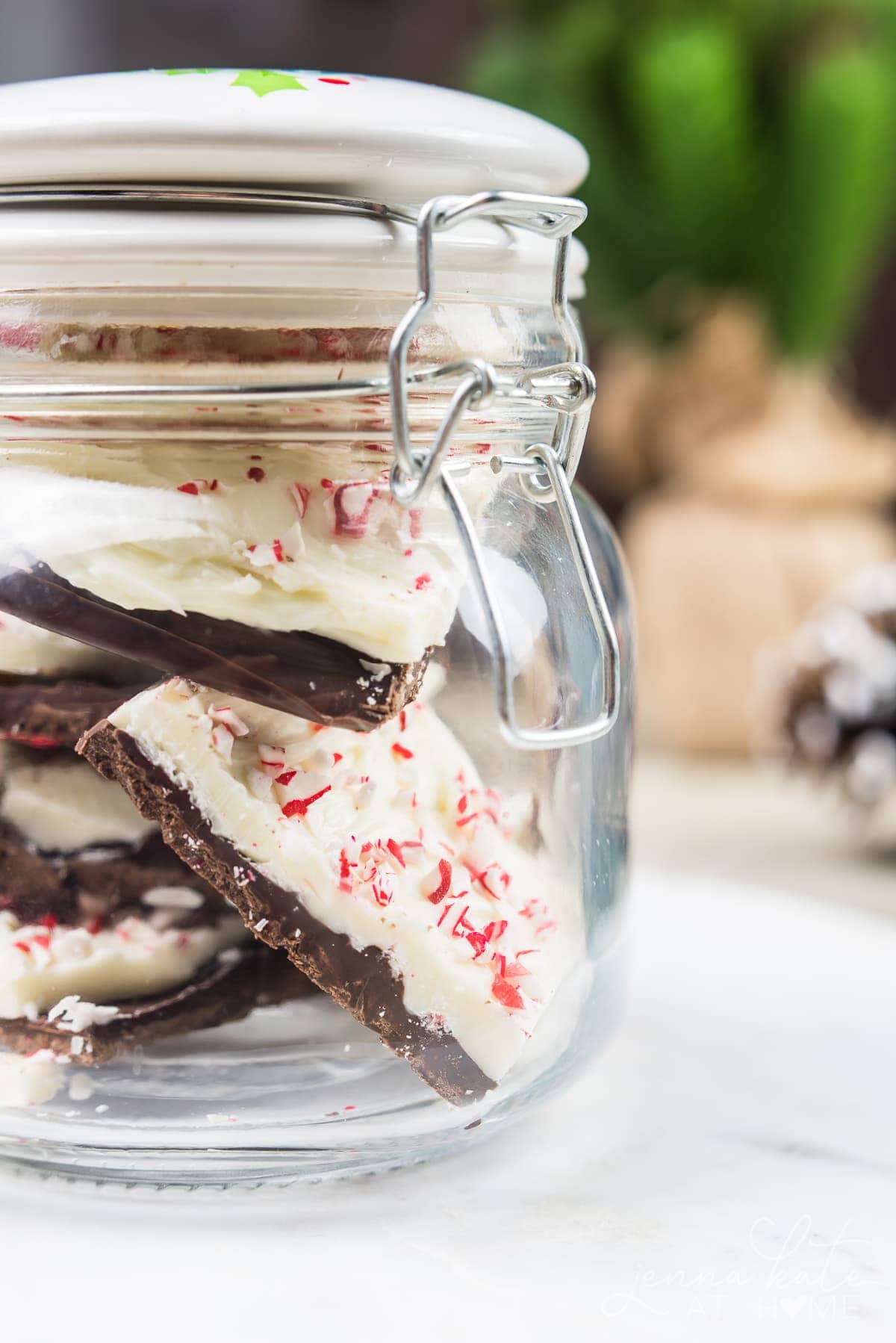 Homemade peppermint bark recipe