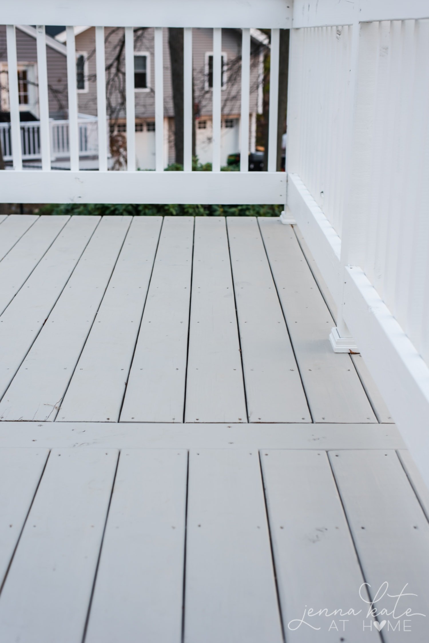 How to stain a deck with two colors