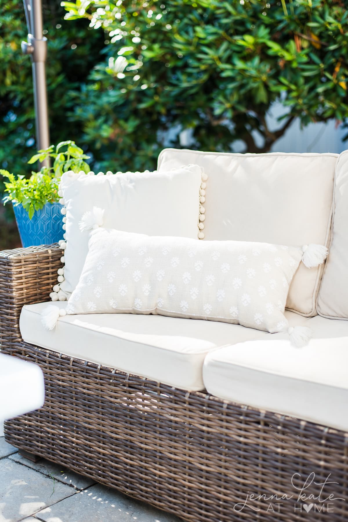 White patio outlet cushions