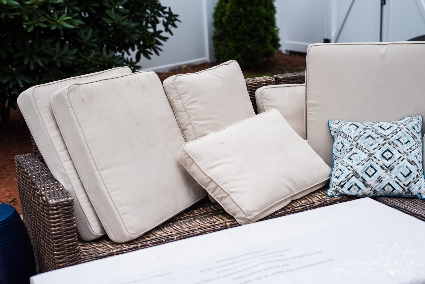 How To Clean Outdoor Cushions Jenna, How Do You Clean Outdoor Cushions Without Removable Covers