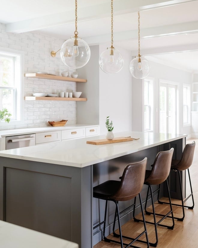 9 Kitchen Island Colors for a Dreamy Kitchen