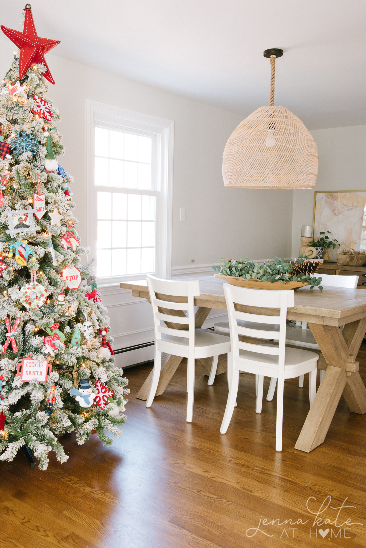 dining room with Christmas tree in the corner