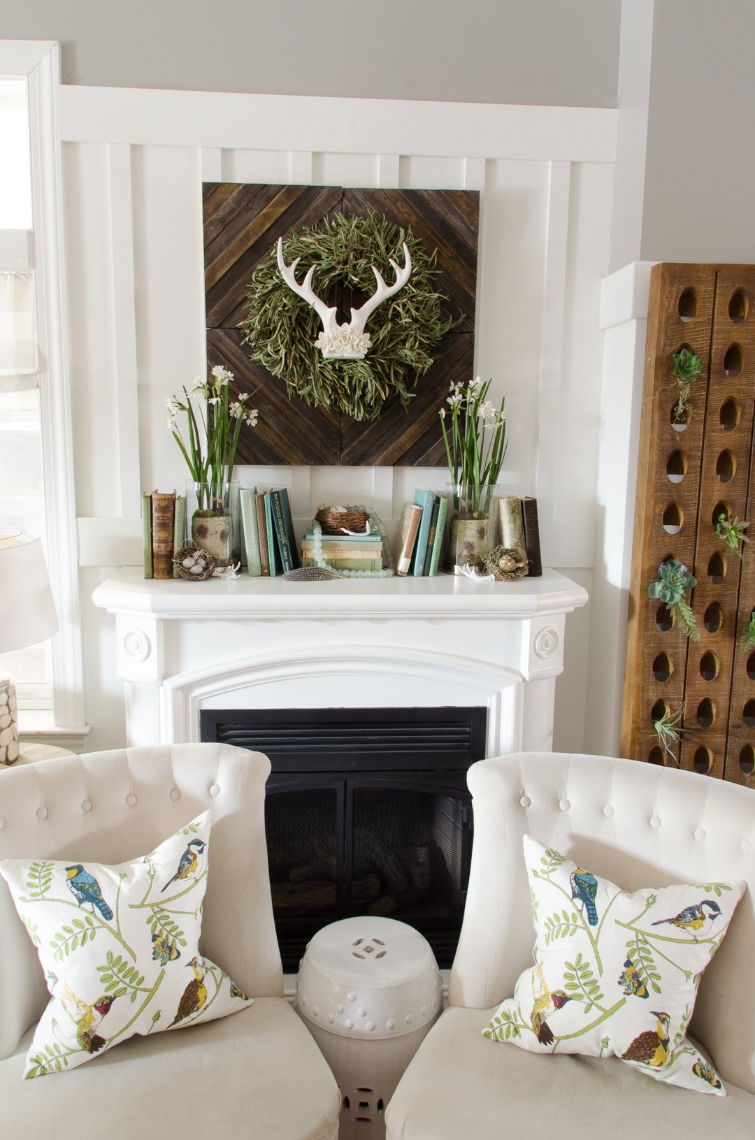 Perfectly paired pastels and wood tones spring mantel