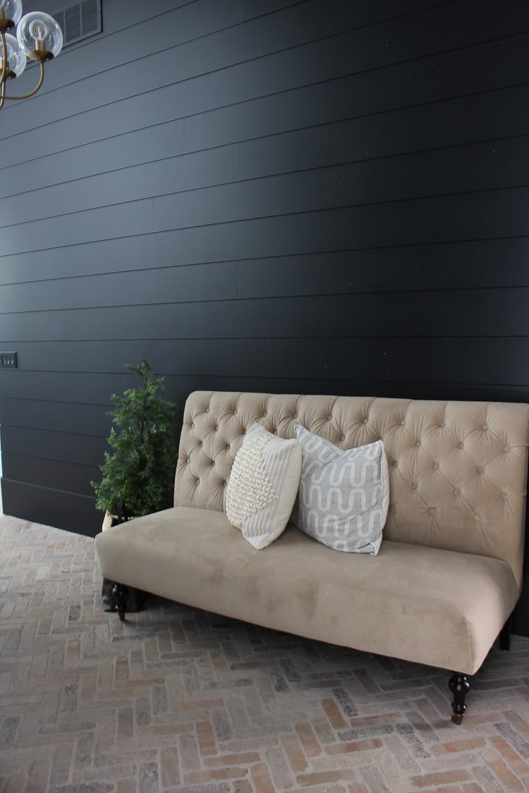 Tricorn Black SW 6258 - Sherwin-Williams