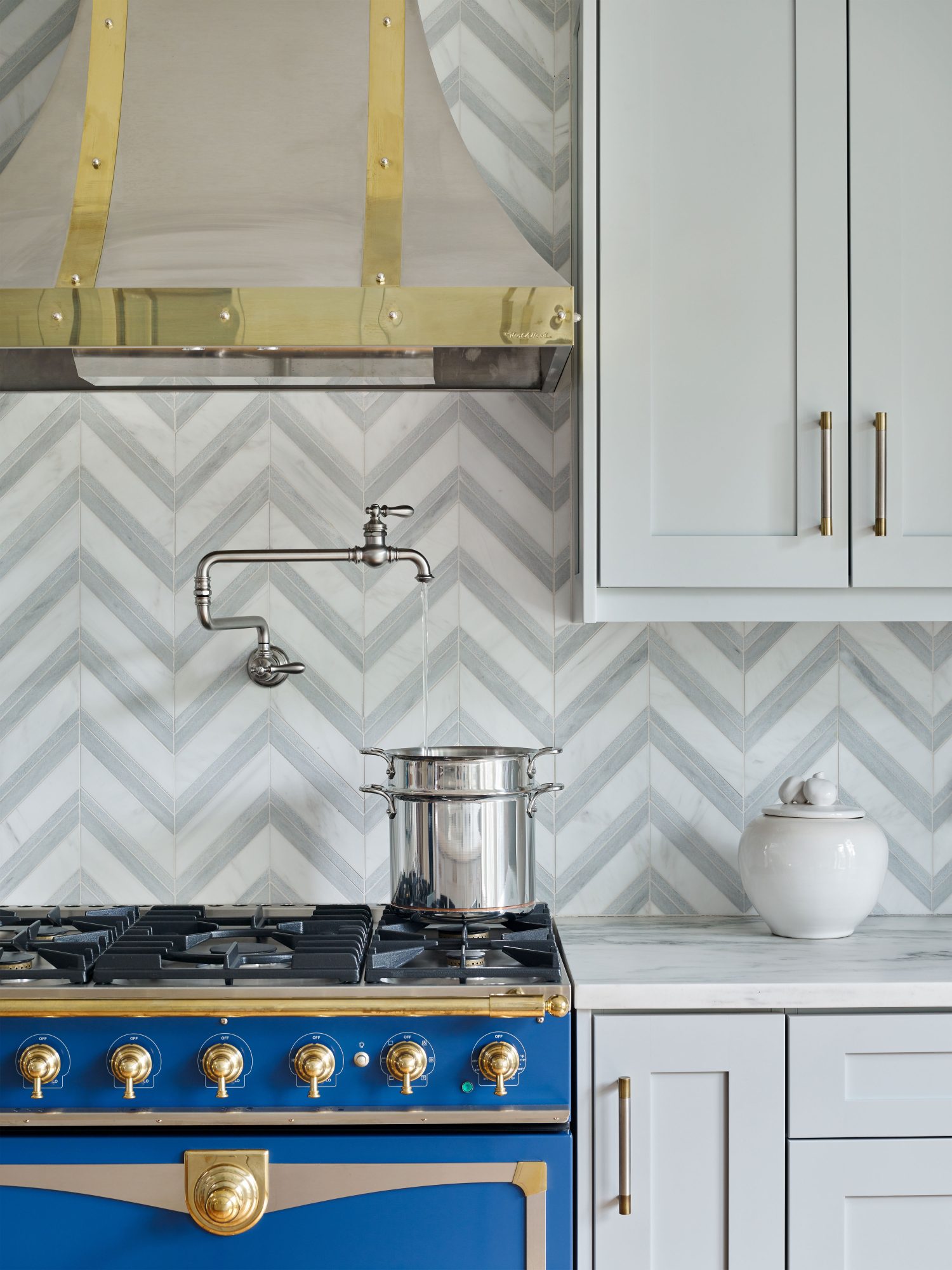 Beautiful Backsplash Ideas For Kitchens With White Cabinets ...