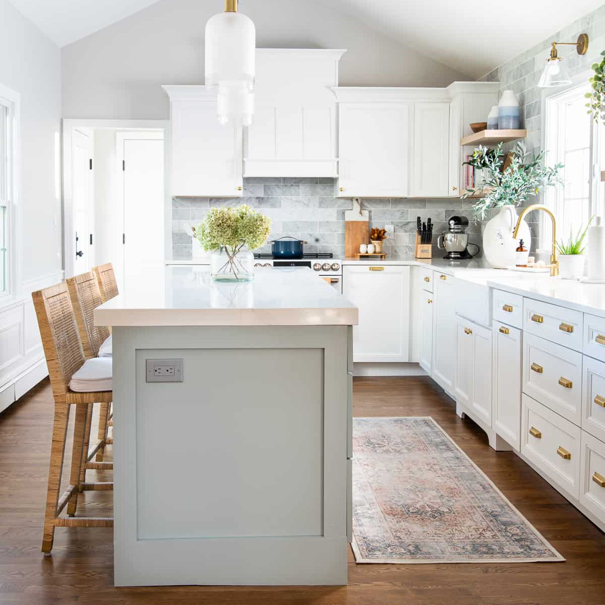 The Best Shades of White For Kitchen Cabinets