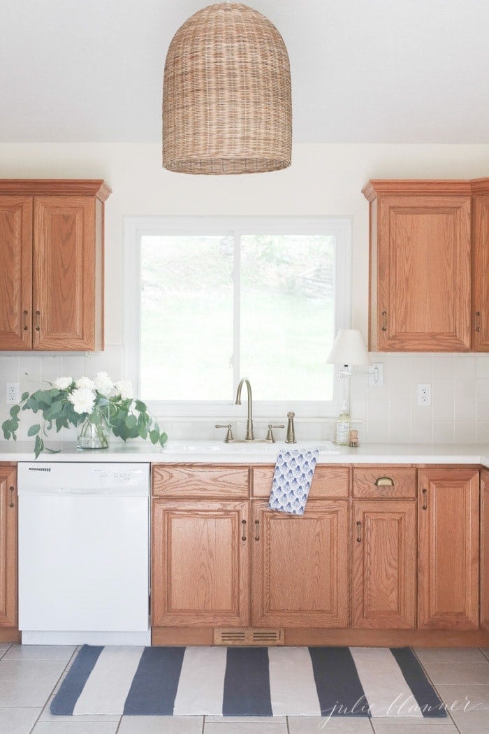 kitchen with oak cabinets