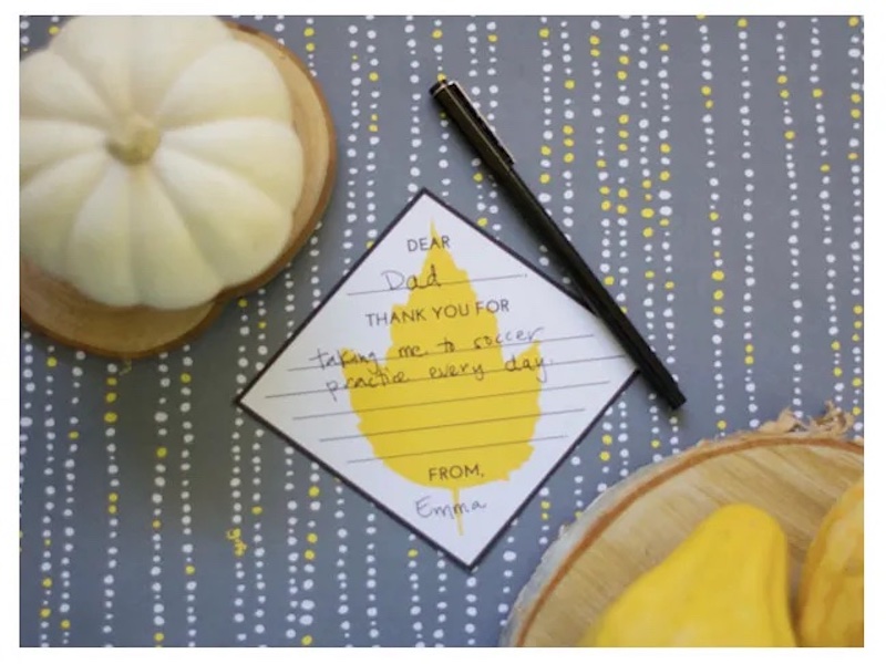 Printable gratitude cards to fill out on kids Thanksgiving table