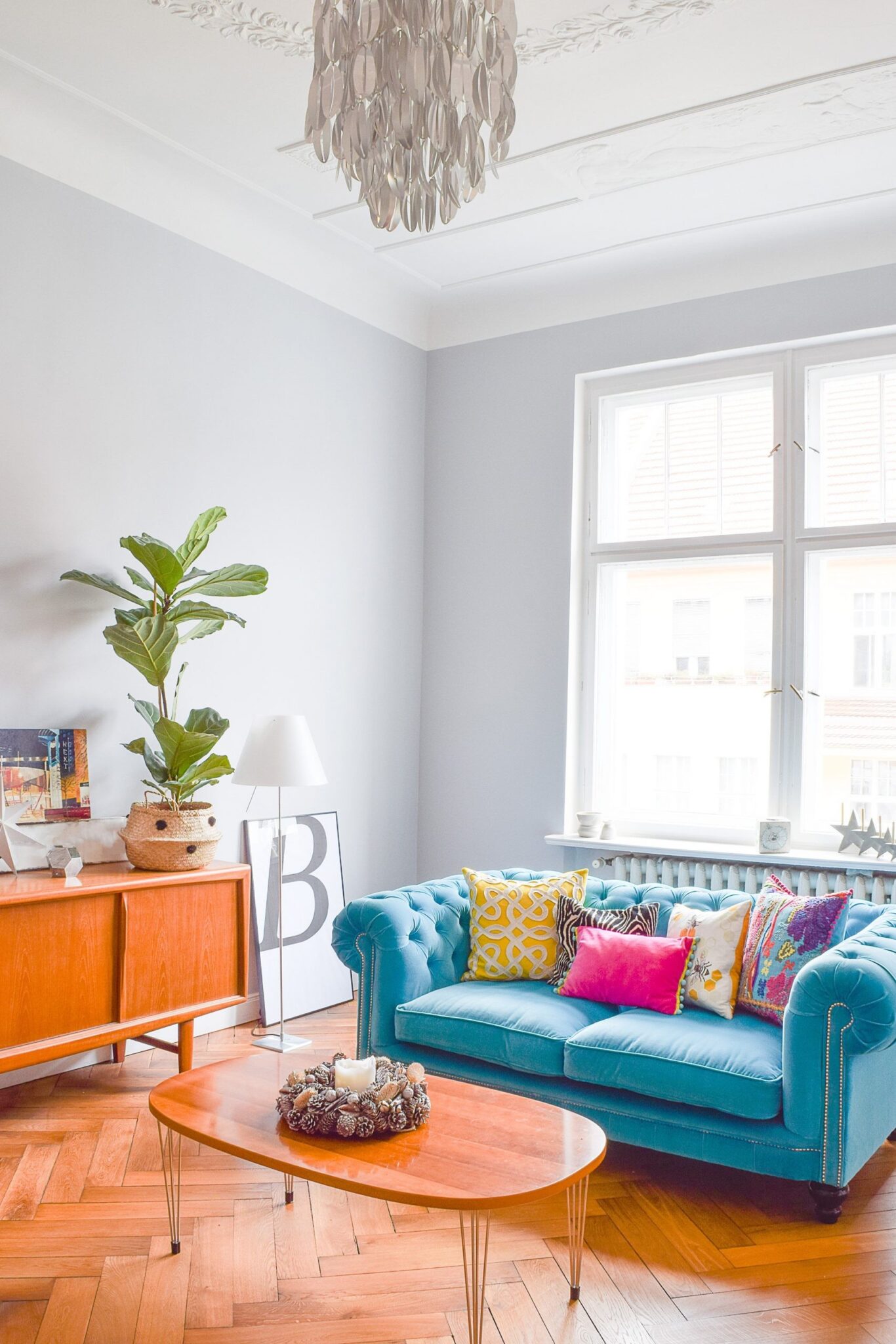15 Ways to Decorate your Living Room on a Budget - Jenna Kate at Home