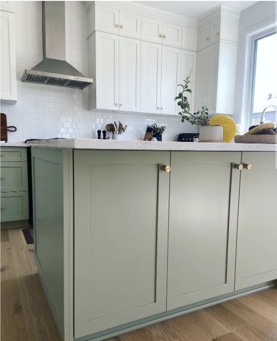 Kitchen island painted Benjamin Moore Saybrook Sage.