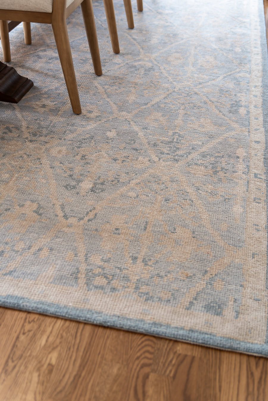 Pottery Barn Kingsley rug.